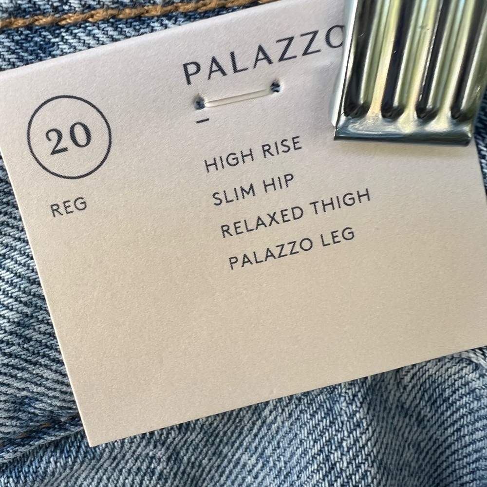 Universal Thread Highest-Rise Palazzo Wide Leg Jeans Light Wash SIZE 30 NWT - Picture 5 of 8